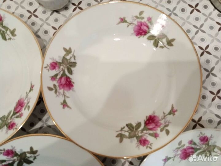 Глубокие суповые тарелки