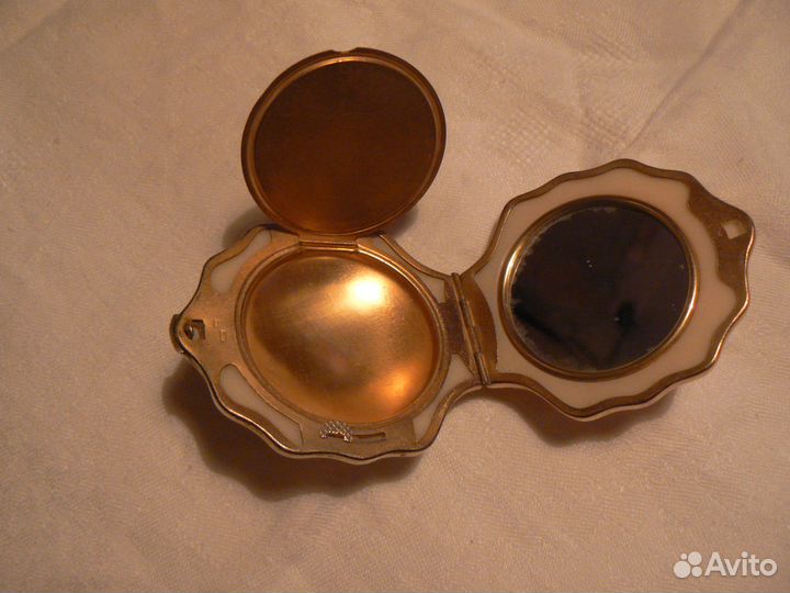 Пудреница зеркало серебряная 875 пробы