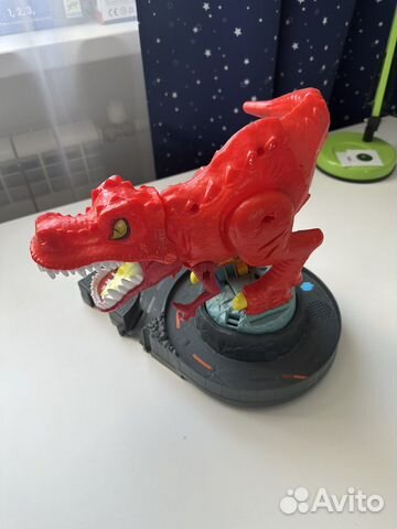 Hot wheels динозавр