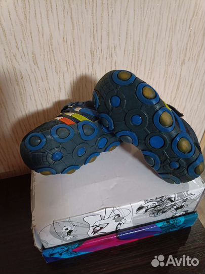 Кроссовки детские для мальчика 25