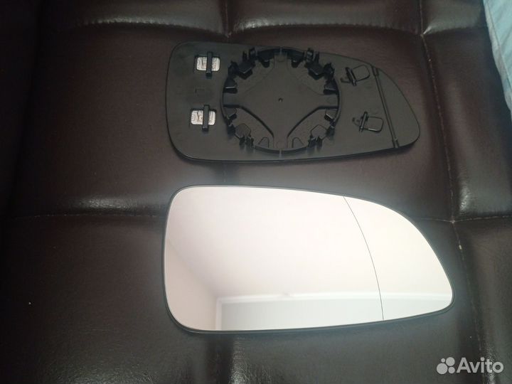 Зеркало заднего вида