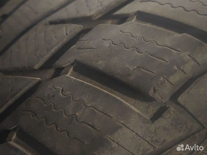 Matador MP 92 Sibir Snow 215/70 R16