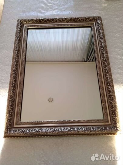 Зеркало настенное