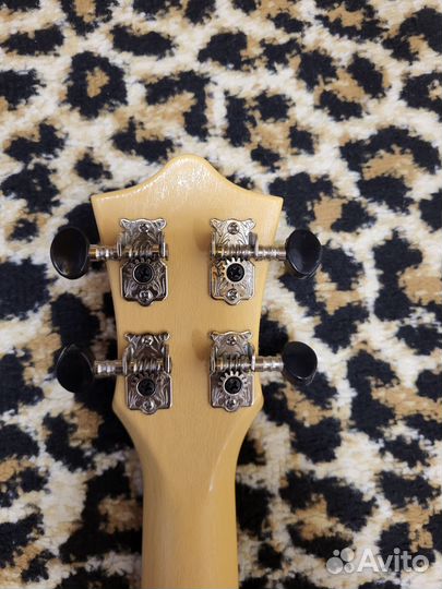 Укулеле flight