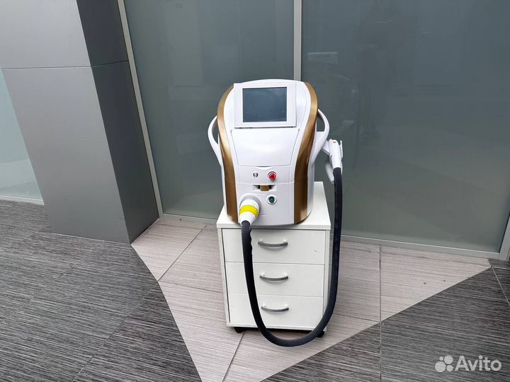 Косметологический аппарат IPL M22