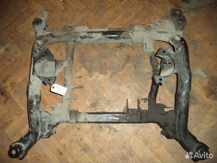 Подрамник передний Mercedes W251 R-класс