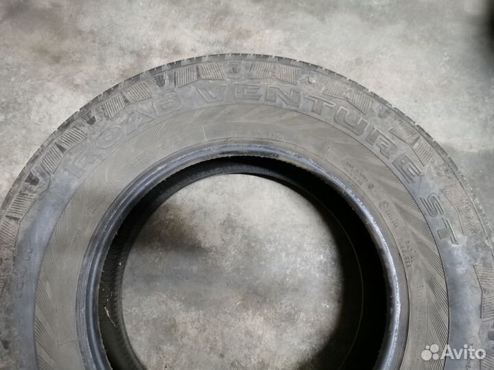 Kumho Road Venture ST KL11 225/75 R16