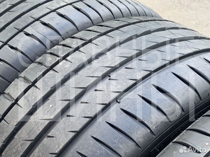 Michelin Pilot Sport 4 225/45 R19 96W