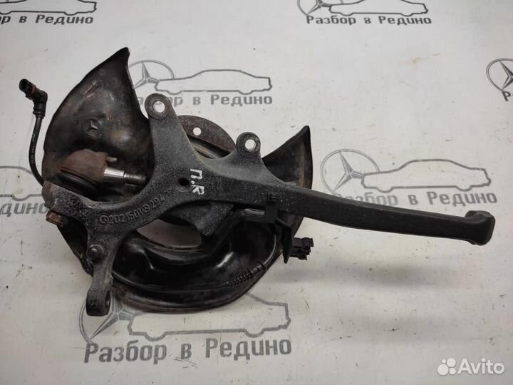 Кулак поворотный передний правый w170 SLK-class