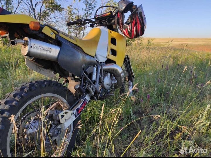 Suzuki ts200r