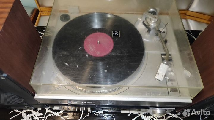 Проигрыватель винила, усилитель, колонки СССР