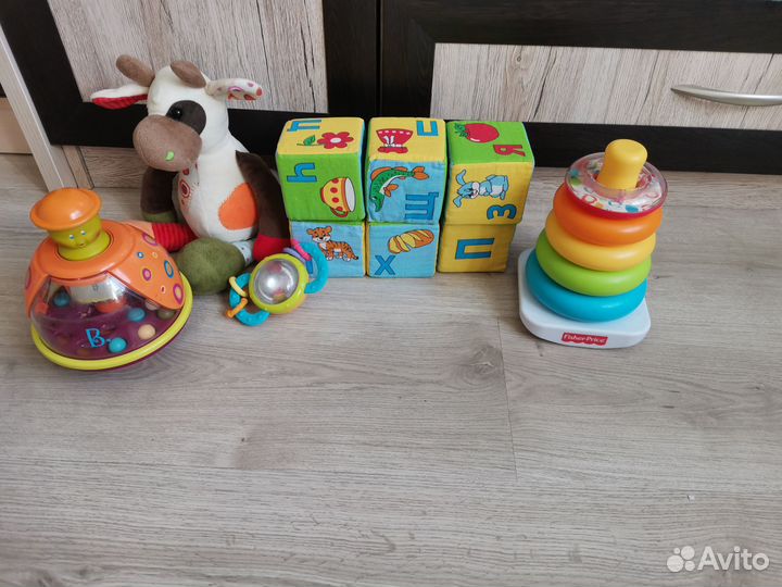 Развивающие игрушки пакетом