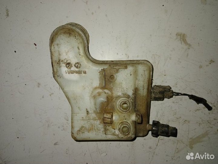 Бачок для тормозной жидкости Mazda Mazda3 BK L3VE