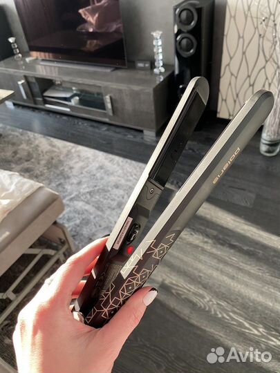 Утюжок для волос / выпрямитель polaris