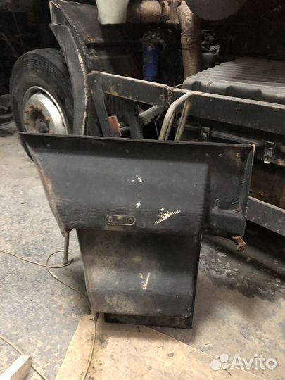 Подножка кабины маз