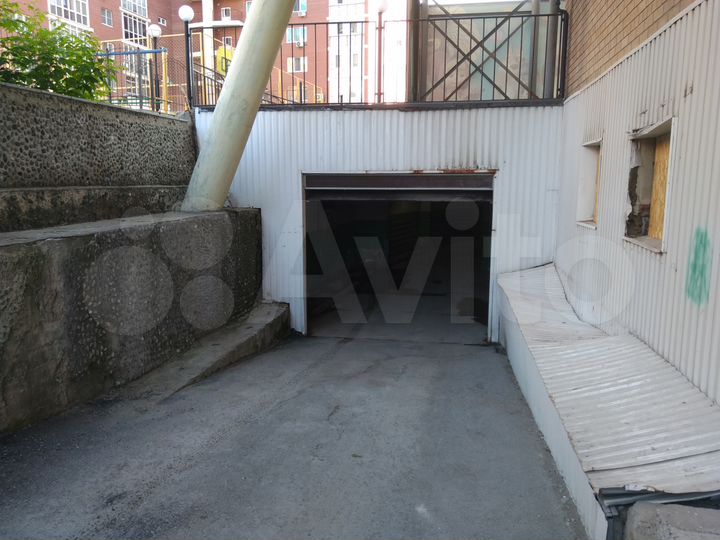 Машиноместо, 16 м²