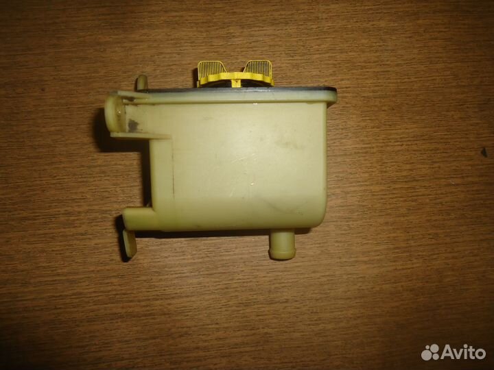 4684140 Бачок гур Chrysler Voyager 3