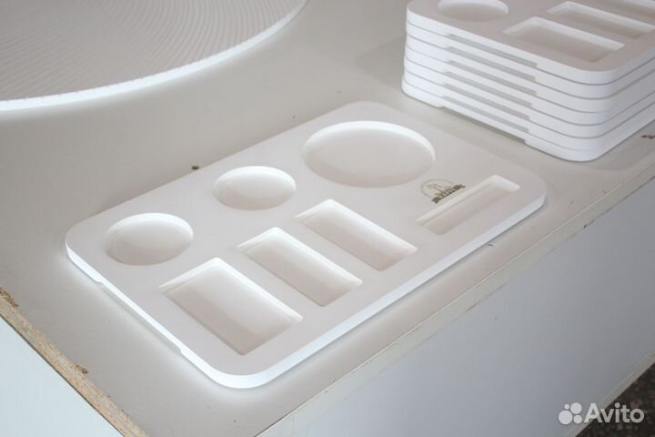 Поднос деревянный