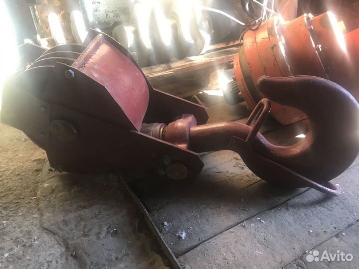 Продам Крюковая подвеска 6кп3-09