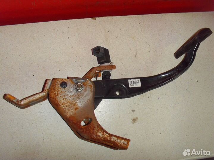 Педаль тормоза 328003X410 Hyundai i30 (GD)