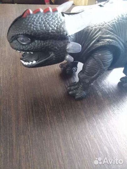 Дракон игрушка беззубик
