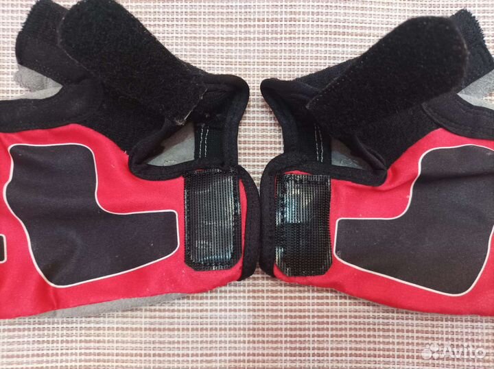 Велосипедные перчатки