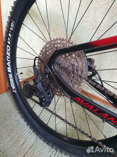 Велосипед GT avalanche elite 27,5 2021