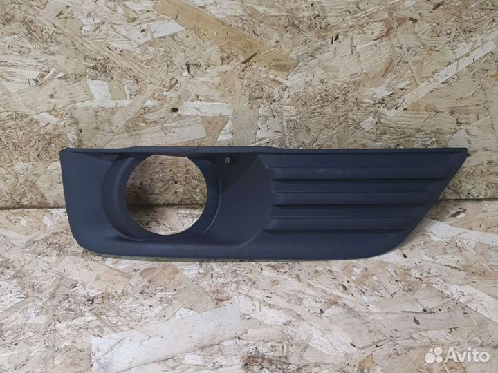 Решетка в бампер правая форд фокус 2 05+