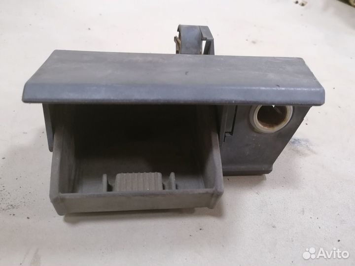 Пепельница Opel Vectra A 1988-1995