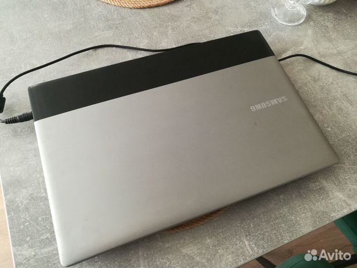 Ноутбук Samsung RV515