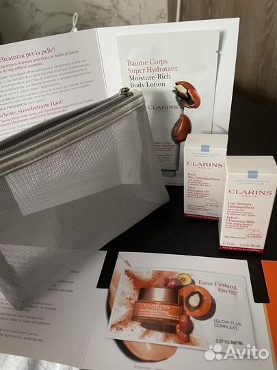 Косметика Clarins(набор миниатюр +косметичка)