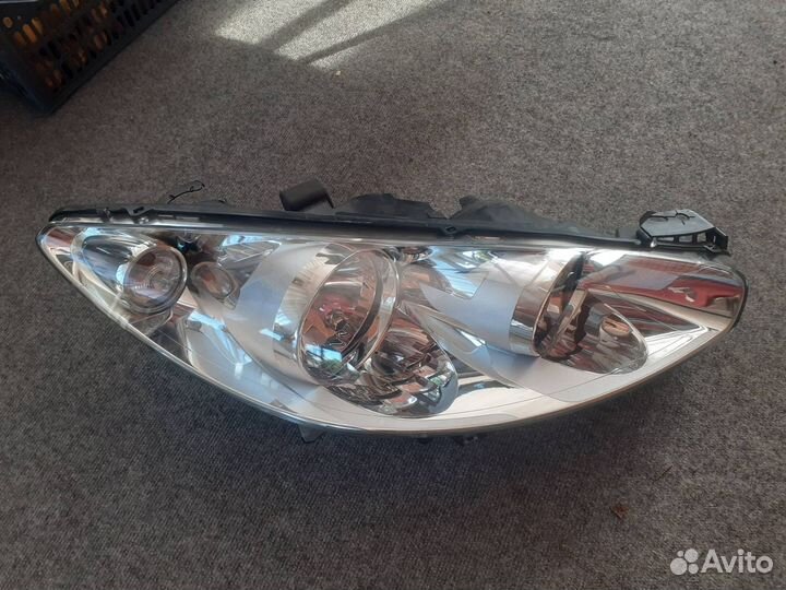 Фонарь задний Рено Дастер правый