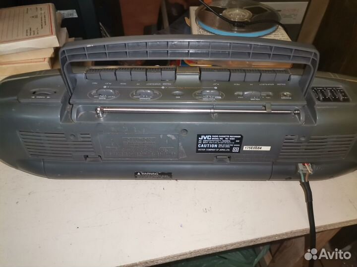 JVC RC-W301 магнитола