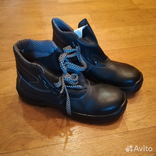 Ботинки мужские 43 размер новые