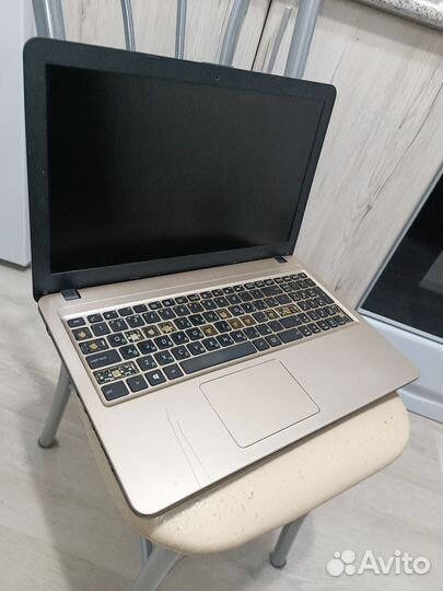 Ноутбук Asus / N4200 / 920MX / на запчасти