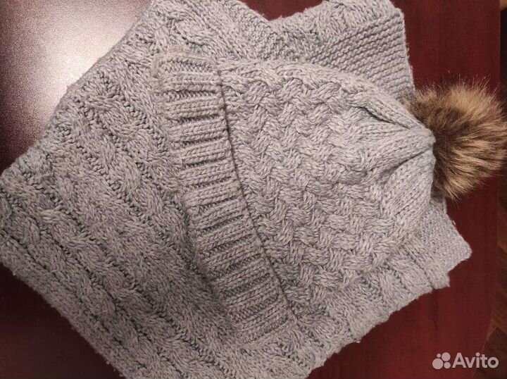 Комплекты шапок и шарфов женские