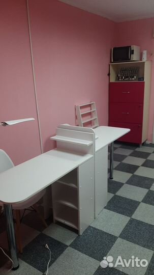 Маникюрный стол складной бу