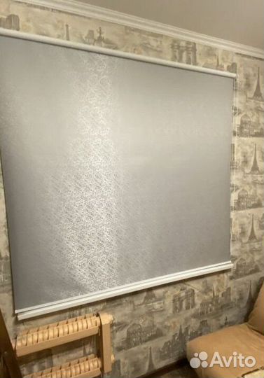 Рулонные шторы в коричневом коробе R8142