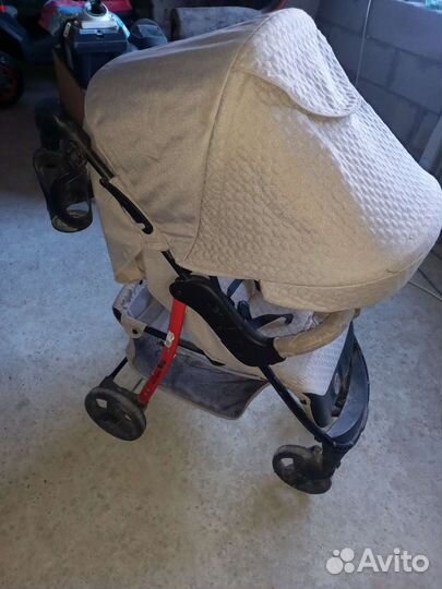 Прогулочная коляска
