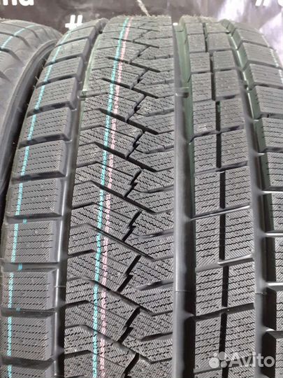 Triangle PL02 235/50 R19