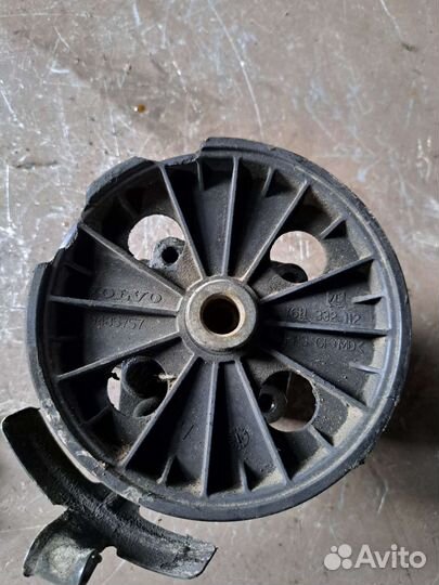 Насос гидроусилителя на Volvo S80