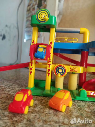 Парковка Полесье