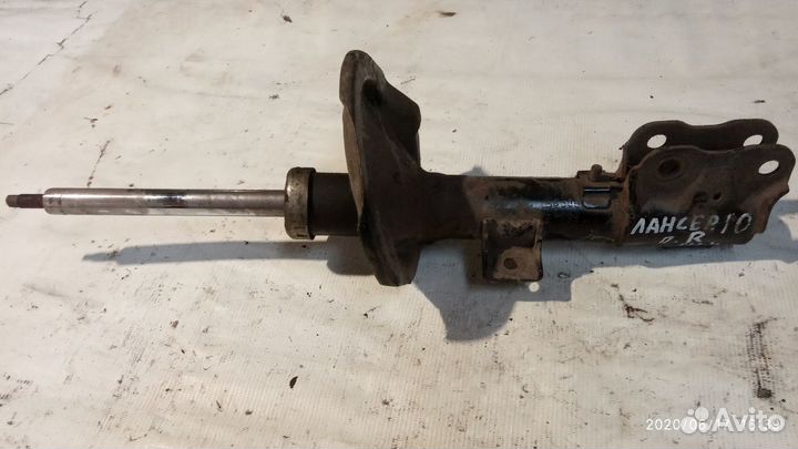 Лансер 10 стойка передняя правая