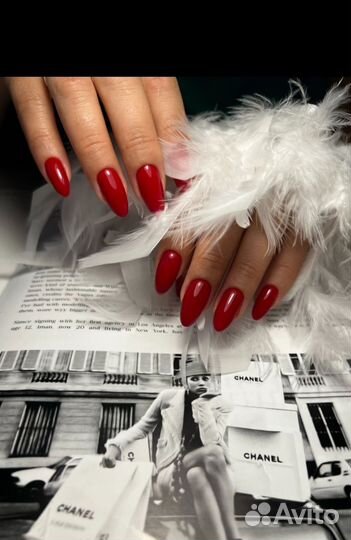 Наращивание ногтей, педикюр