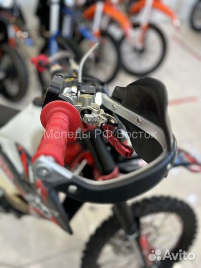 Мотоцикл ZM rocker S 11л