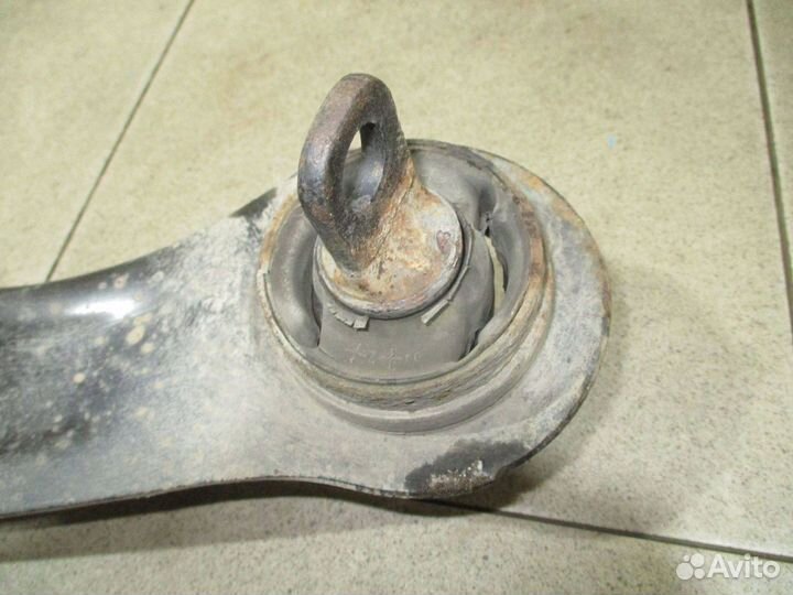 Рычаг задний продольный правый Hyundai Elantra 4