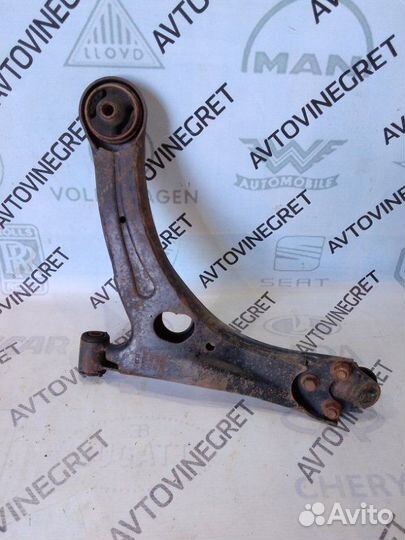 Рычаг передний правый Geely Emgrand EC7