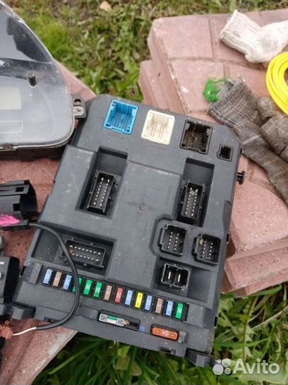 Эбу Citroen C3 1.4 ET3J4