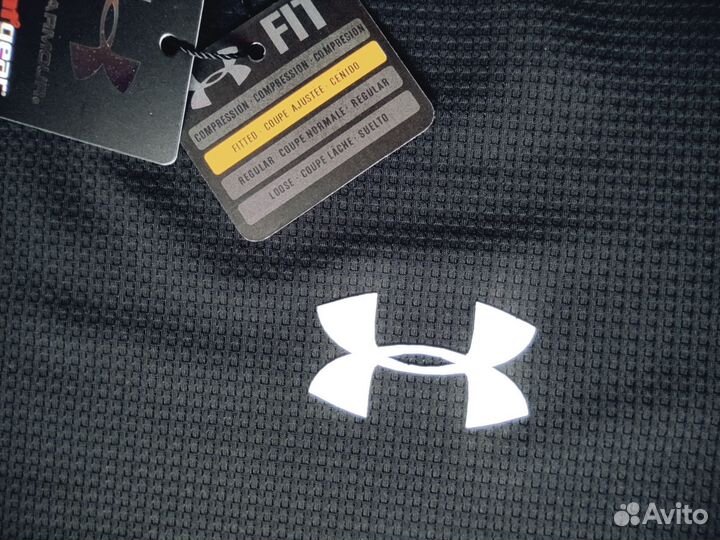 Футболка under armour