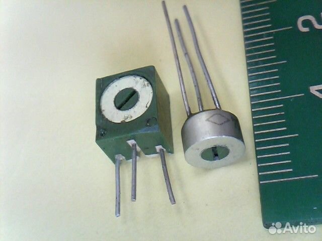 Радиодетали с хранения много